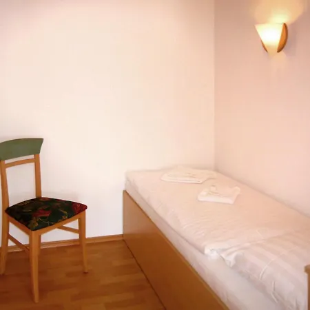 Apartment Strandvillen - Mit 1 Schlafzimmer Und Balkon Ah-625 *